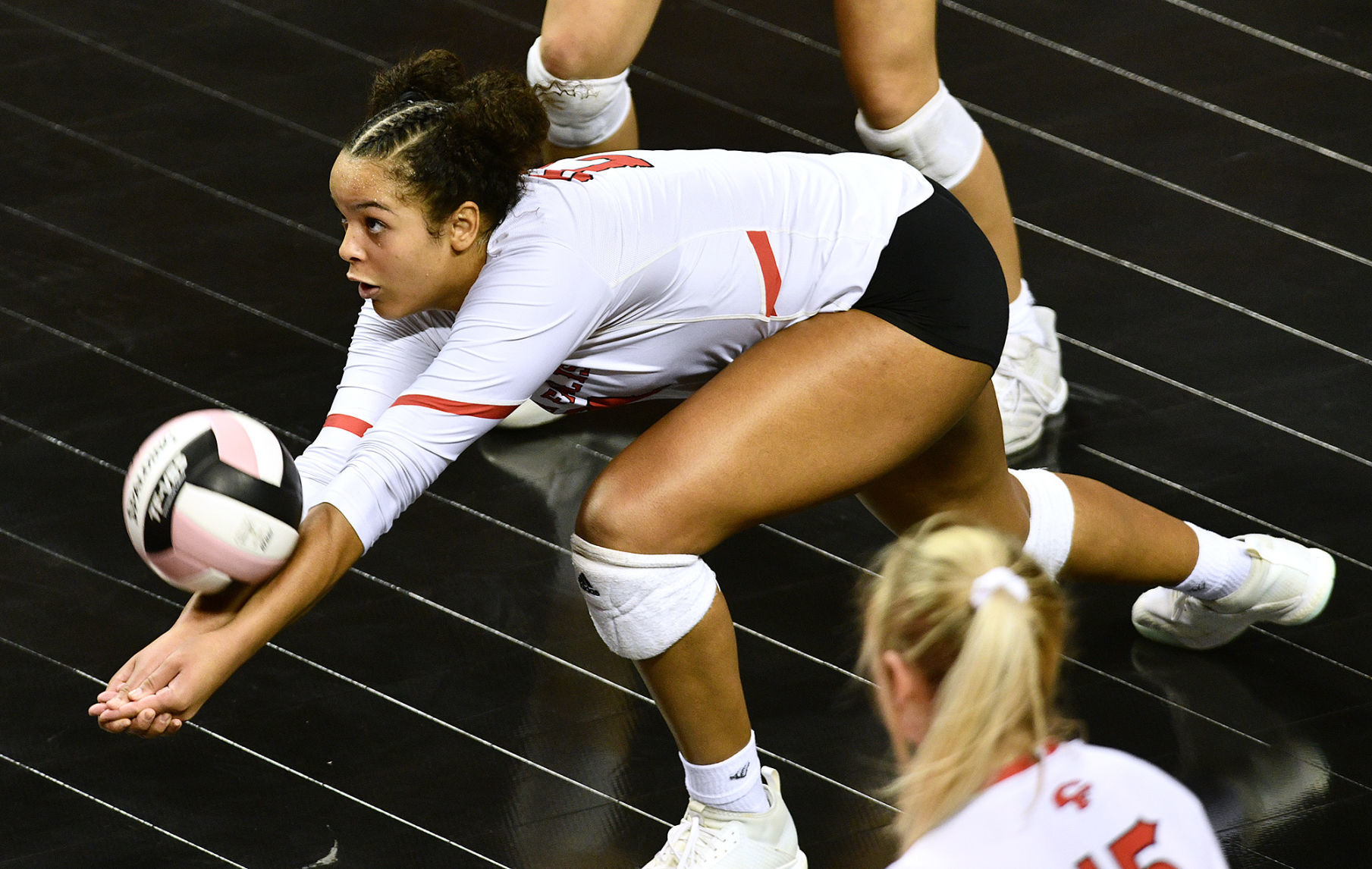 Cedar Falls vs West Des Moines Valley state volleyball